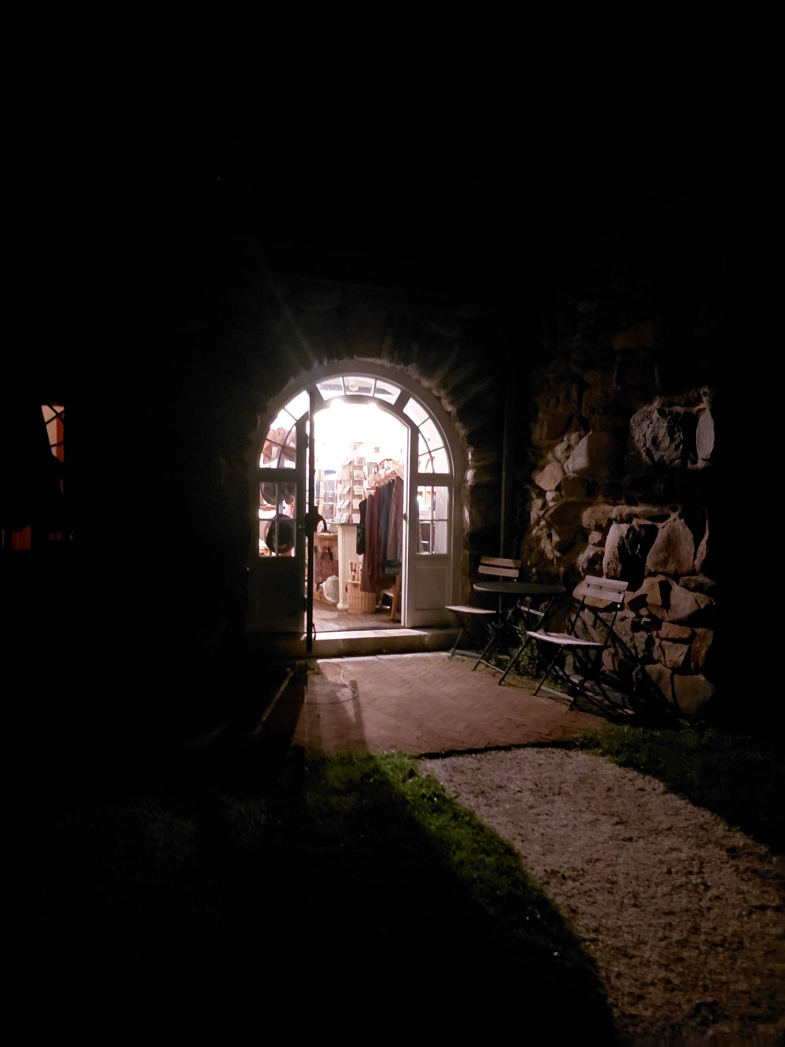 Literary travel at a historic site